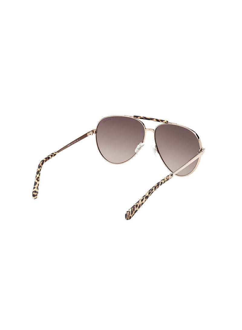 GUESS Unisex UV Protection Pilot Sunglasses - GU520932F61 - Lens Size: 61 Mm - Image 5